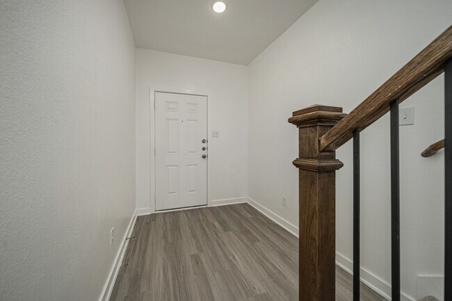 Foto del edificio - 8454 1st St