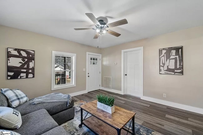 Foto del edificio - 212 E Bearden St
