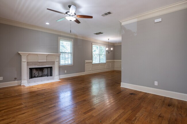 Foto del edificio - 941 Capitol View Ave NW