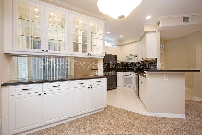 Foto del edificio - 10722 Sabre Hill Dr