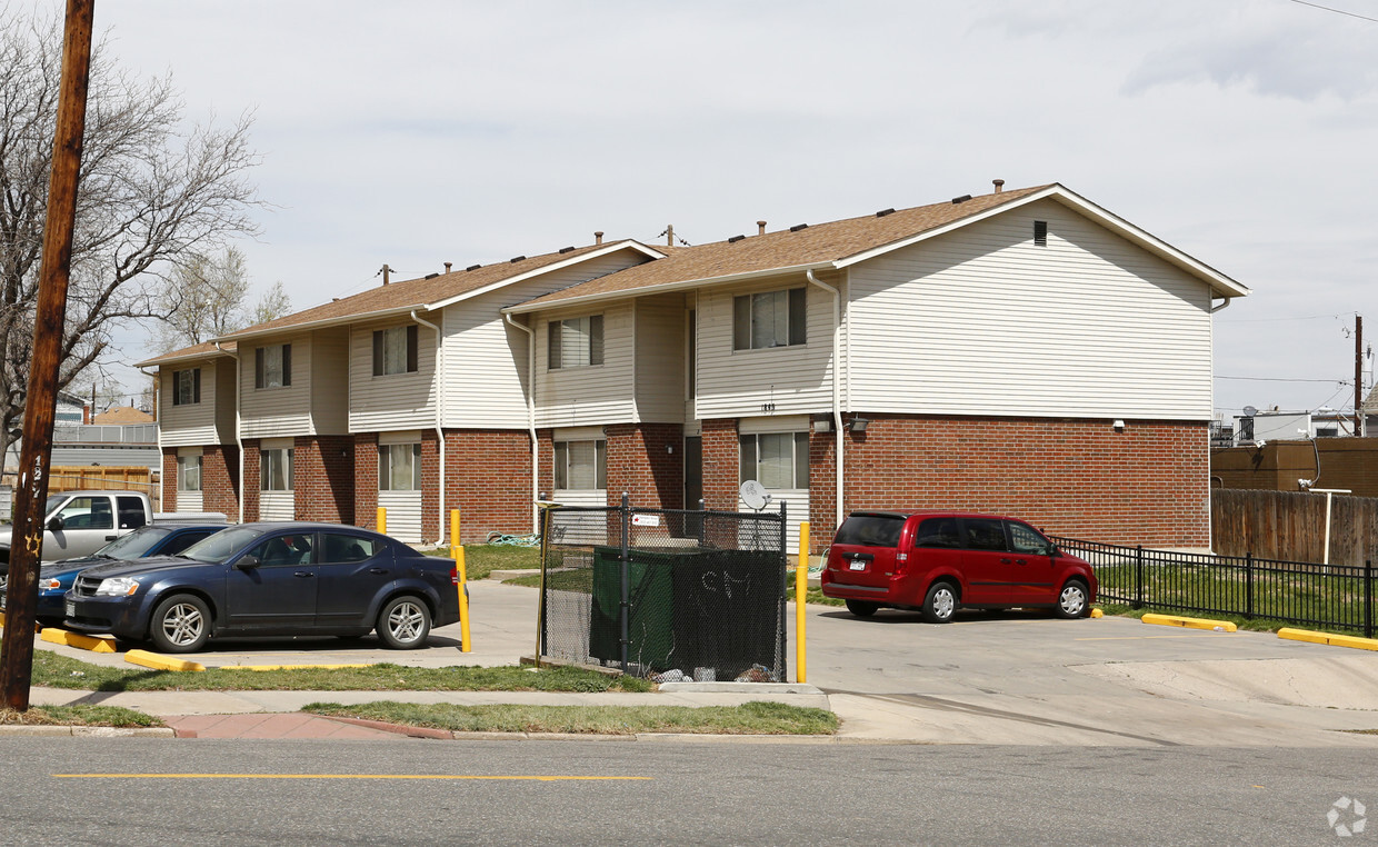 Foto principal - 3220 Shoshone St
