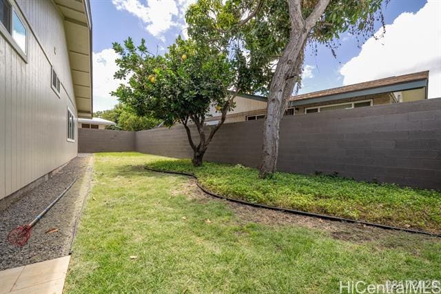 Building Photo - 1238 Haloa Dr
