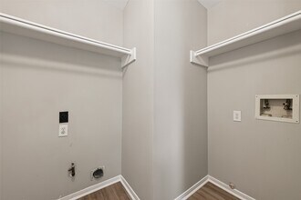 Building Photo - 17123 Pecan Acres Dr