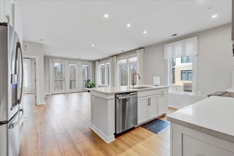 Building Photo - 1669 Bandit Loop