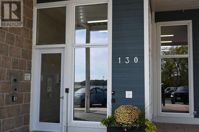 Photo du bâtiment - 130 Water St