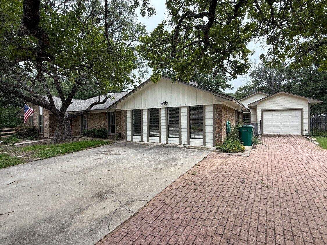 Foto del edificio - NEW IN MANAGEMENT - COMING SOON!