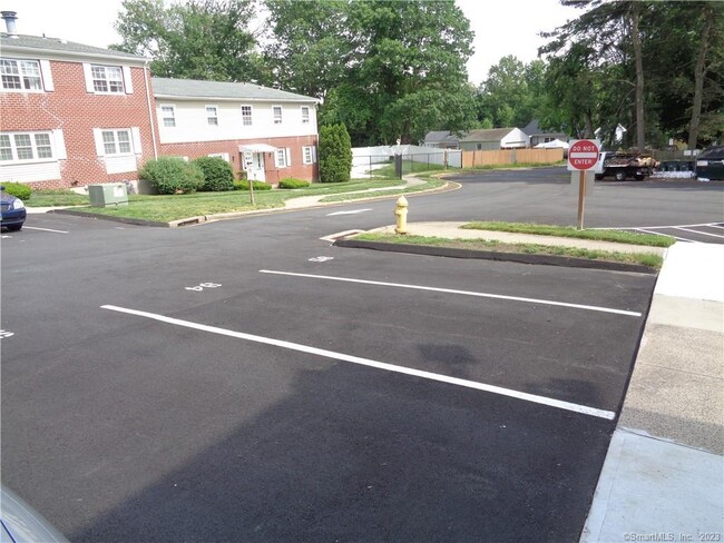 Foto del edificio - 50 Greenhouse Rd