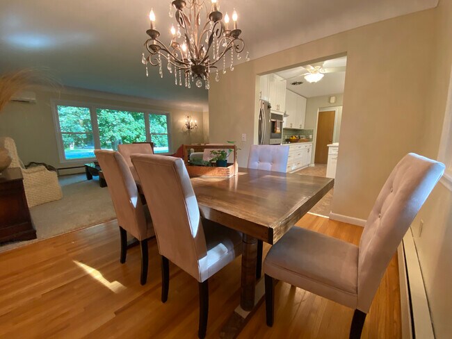 Foto del edificio - 4820 Williston Rd