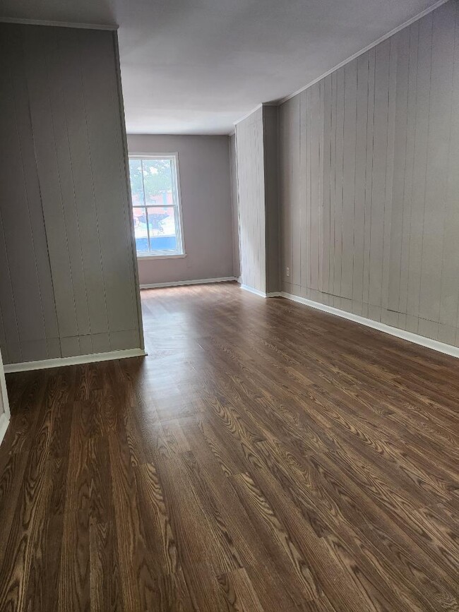 Foto del edificio - 5233 Wakefield St