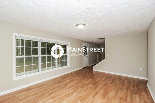 Building Photo - 3 Bedroom Pet-Friendly Home in Carrollton, GA with Main Street Renewal