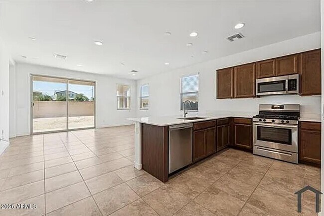Building Photo - 8344 N 170th Ln