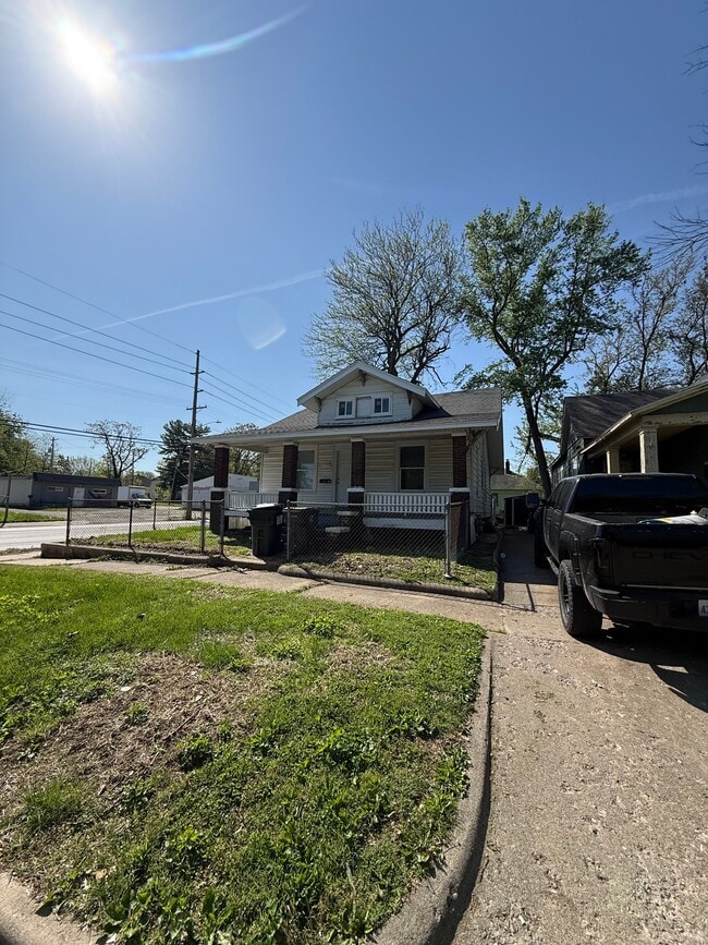 Building Photo - 1153 E William St