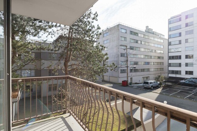 Photo du bâtiment - Dogwood