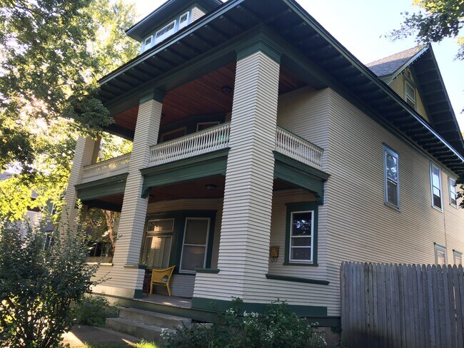 Fachada principal de la casa - 816 Ashland Ave