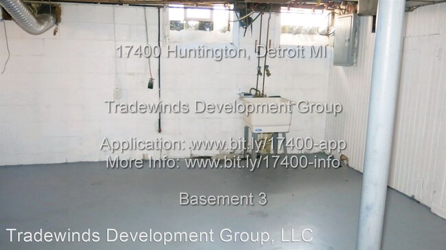 Building Photo - 3 br, 1.5 bath House - 17400 Huntington Rd