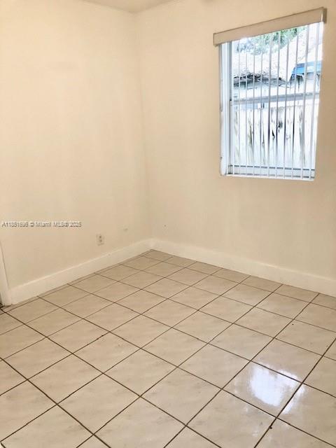 Foto del edificio - 6313 Hayes St