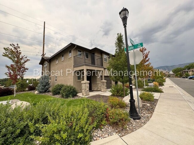 Building Photo - 1399 Handelin Rd