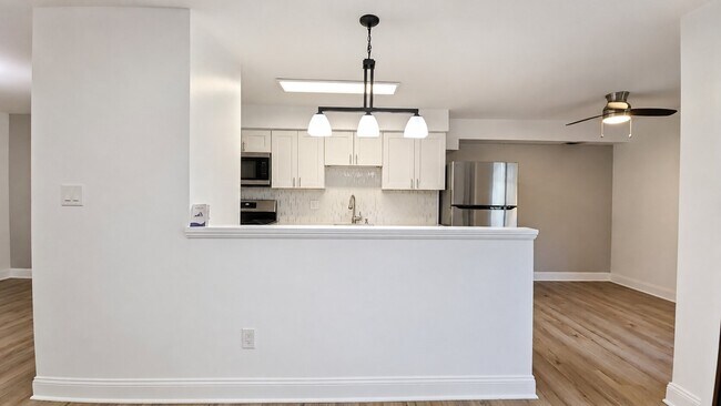 Foto del edificio - 11252 Chestnut Grove Sq