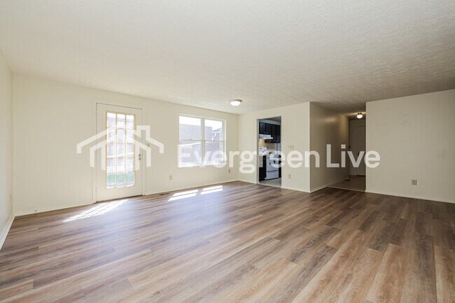 Foto del edificio - 8755 Mardi Gras Dr