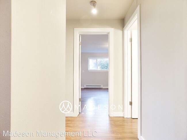 Building Photo - 6736 24th Ave NW