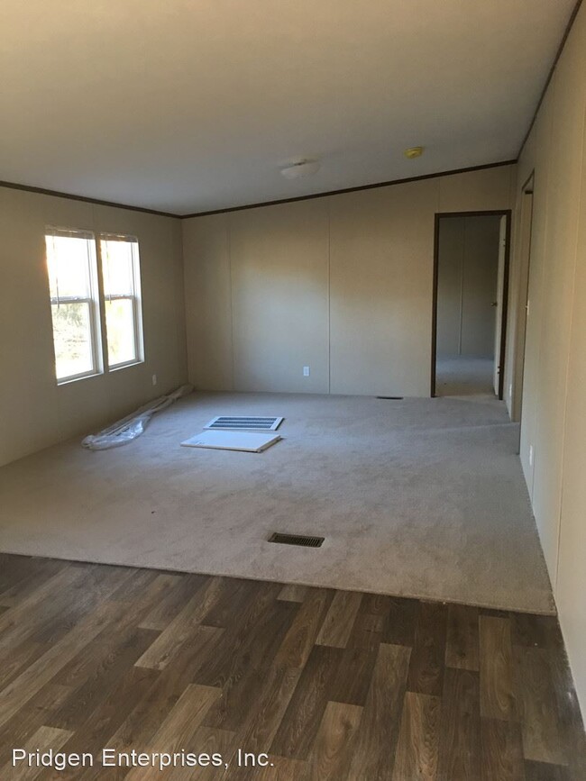 Building Photo - 4 br, 2 bath House - 94 Valley Road