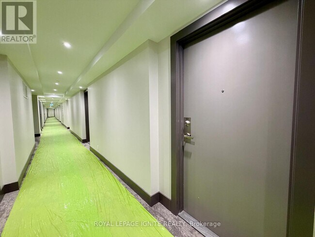 Building Photo - 51 Clarington Blvd