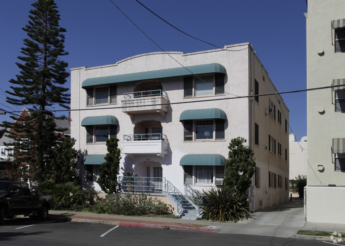 Foto principal - 128 Kalmia St