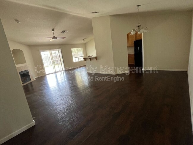 Foto del edificio - 2073 Solis St