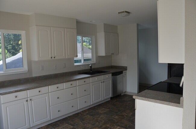 Building Photo - Wonderful Ranch Style Home in Camas!