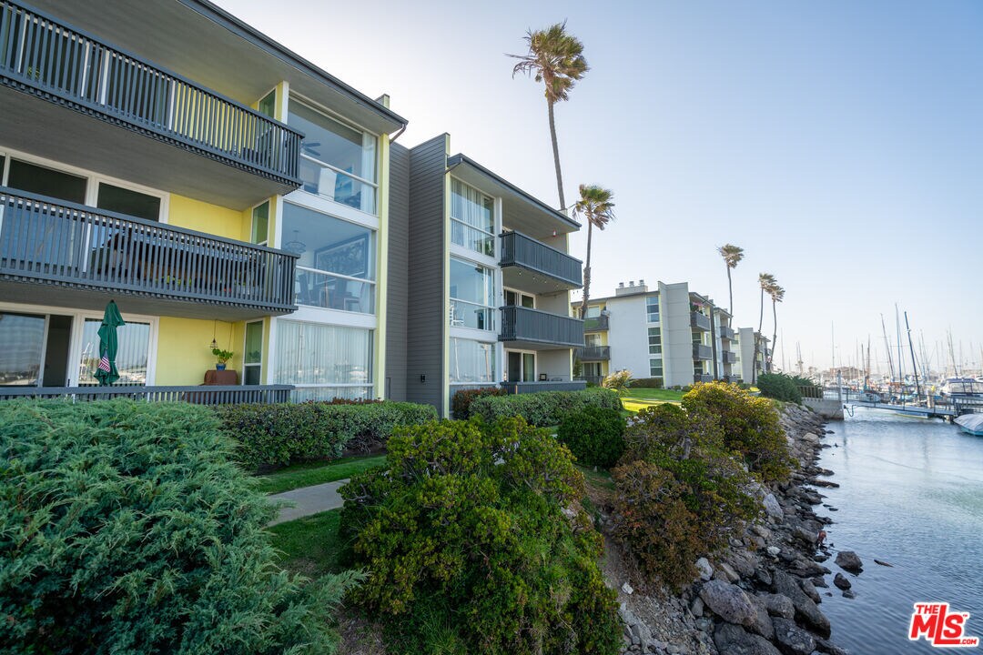 Foto principal - 4220 Harbor Blvd