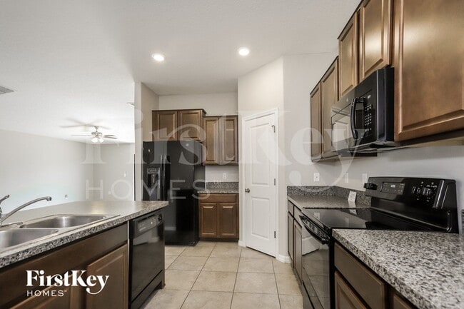 Foto del edificio - 9628 Sage Creek Dr