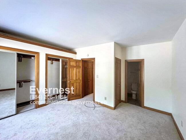 Building Photo - 101 Granby Ct