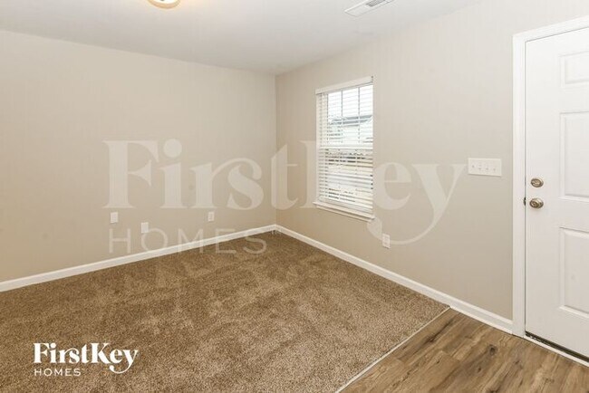 Building Photo - 5727 Natick Dr