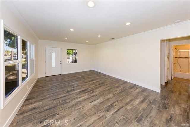 Building Photo - 716 W Glenoaks Blvd