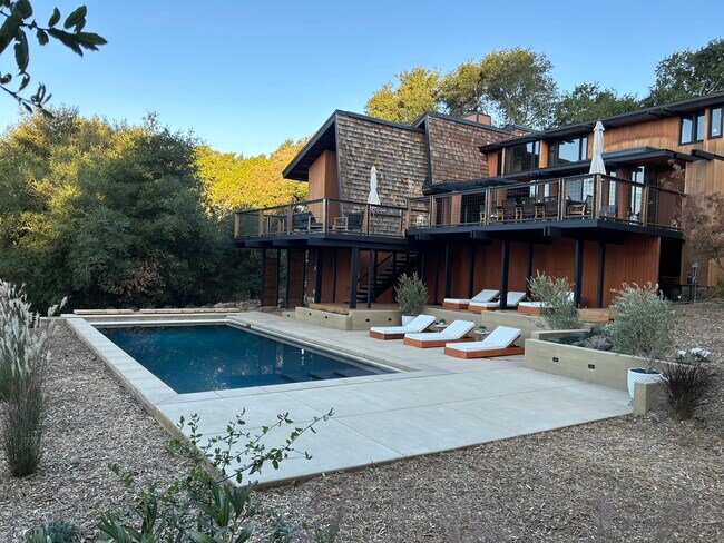 Foto del edificio - 5251 Joaquin Dr