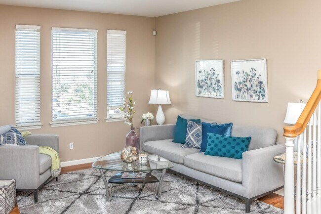 Foto del edificio - 7398 Basking Ridge Ave