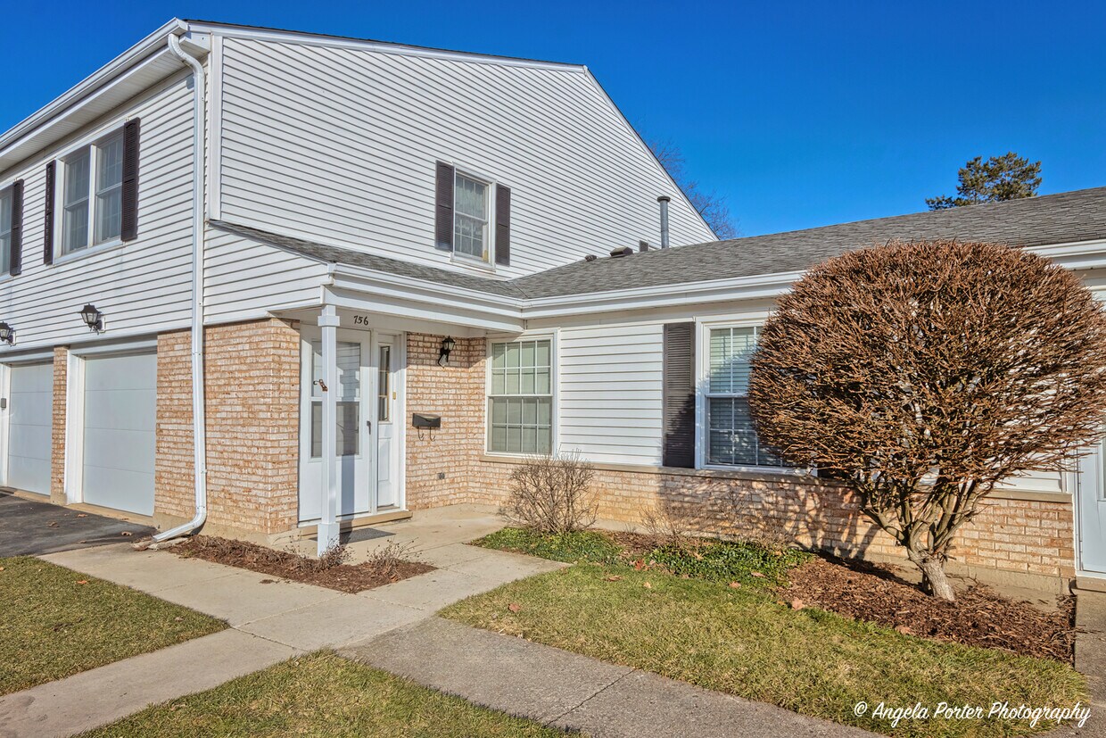 Primary Photo - 756 Gloucester Dr