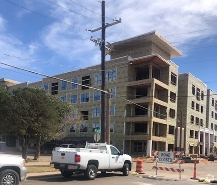 The Carlton House Apartments 303 Detroit Ave Lubbock, TX