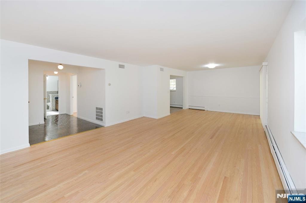 Primary Photo - 21-31-31 Ridge Rd