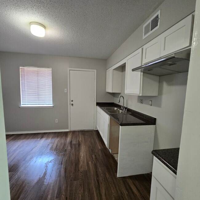 Foto del edificio - 1994 Goldbrier Ln