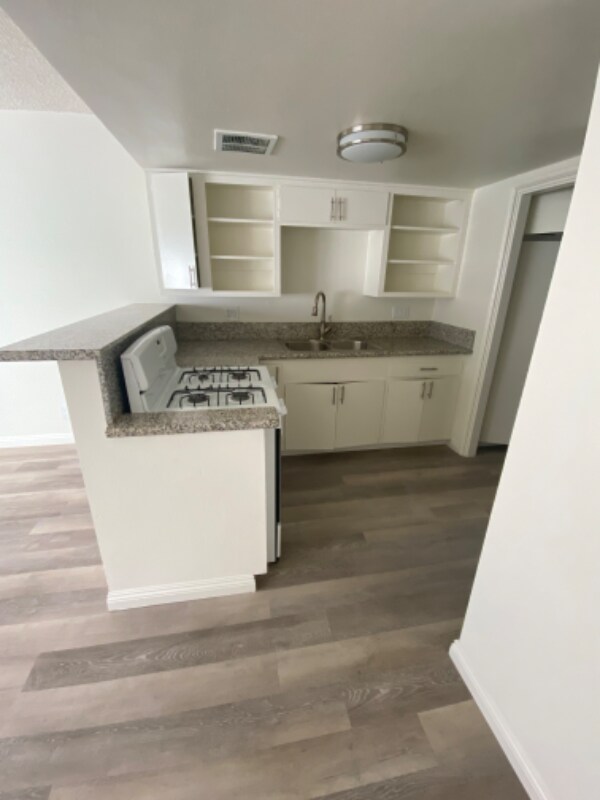 Foto del edificio - 820 S Walnut Ave