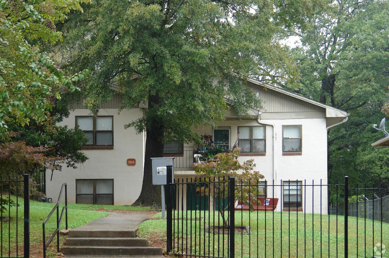 Primary Photo - 504 NE Parkway Dr