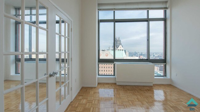Foto del edificio - 180 Montague St