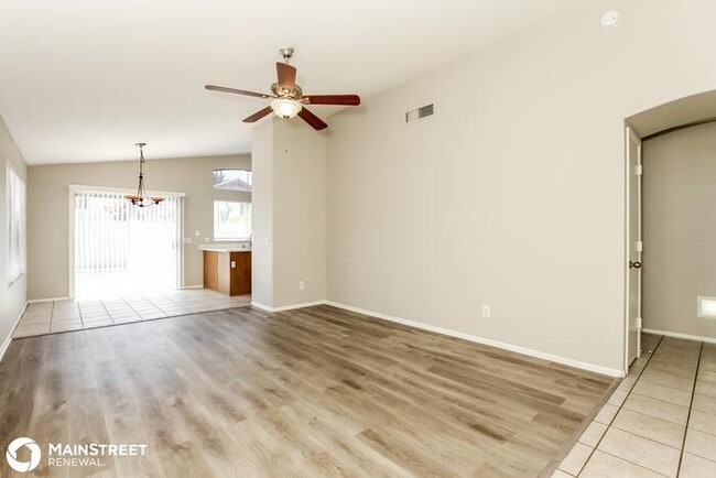 Building Photo - 4637 E Hartford Ave, Phoenix, AZ 85032
