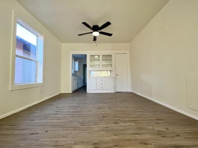 Foto del edificio - 938 E 12th St