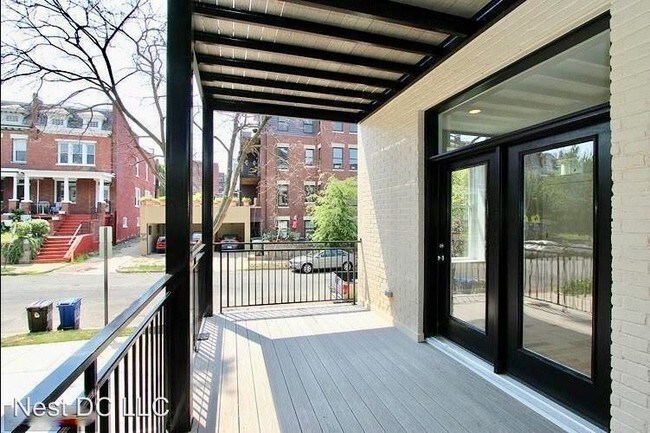 Building Photo - 1120 Euclid St NW