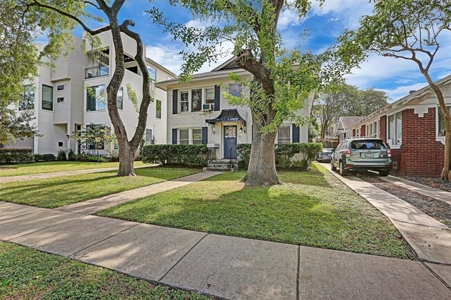 Building Photo - 1517 Bonnie Brae St