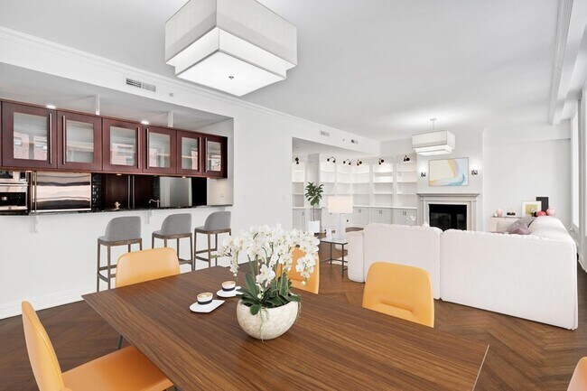 Foto del edificio - 330 E 72nd St