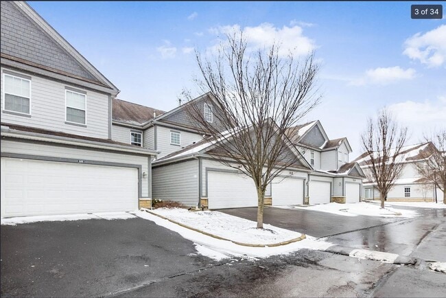 Foto del edificio - 590 Redwood Ln