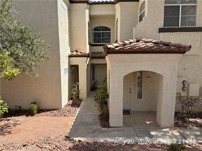 Building Photo - 2975 Bluegrass Ln